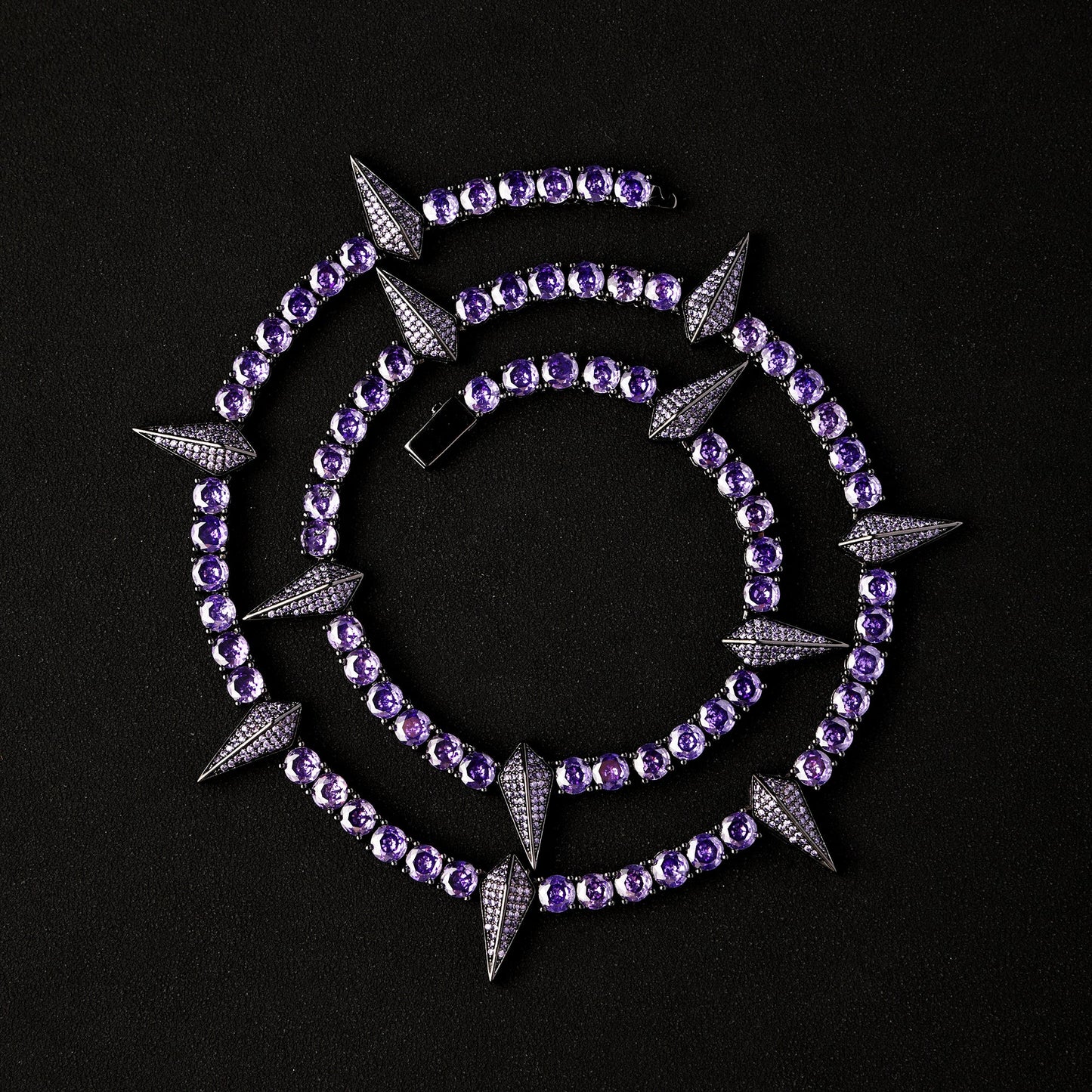 Tooth and Claw Chain