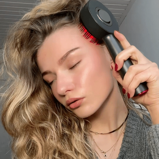 The Hairvenly Brush